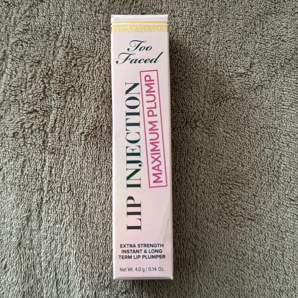 BNIB TOO FACED LIP INJECTION MAXIMUM PLUMP